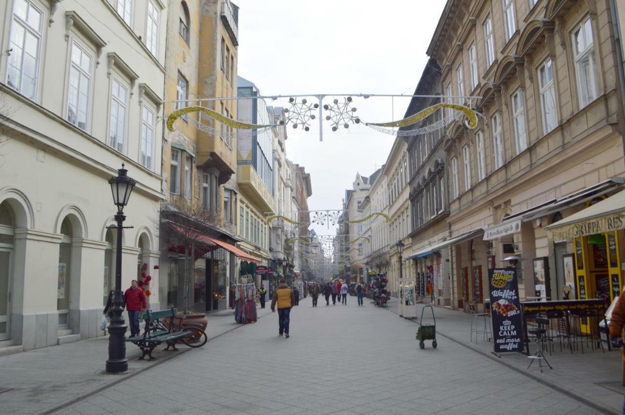 City Holiday Central Apartment Budapest Exterior photo